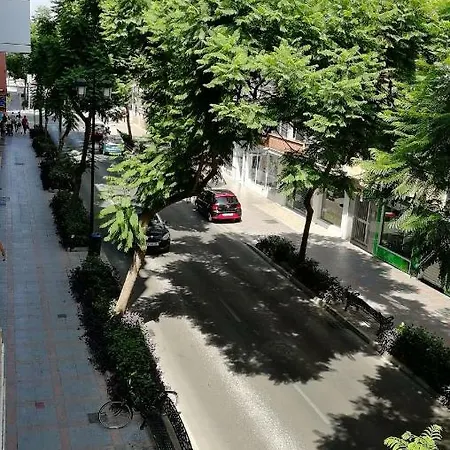 1 Avenida Ramon Y Cajal * Fuengirola